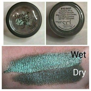 Jesse's Girl Pure Pigment Eye Dust Antique Green Loose Eyeshadow Powder